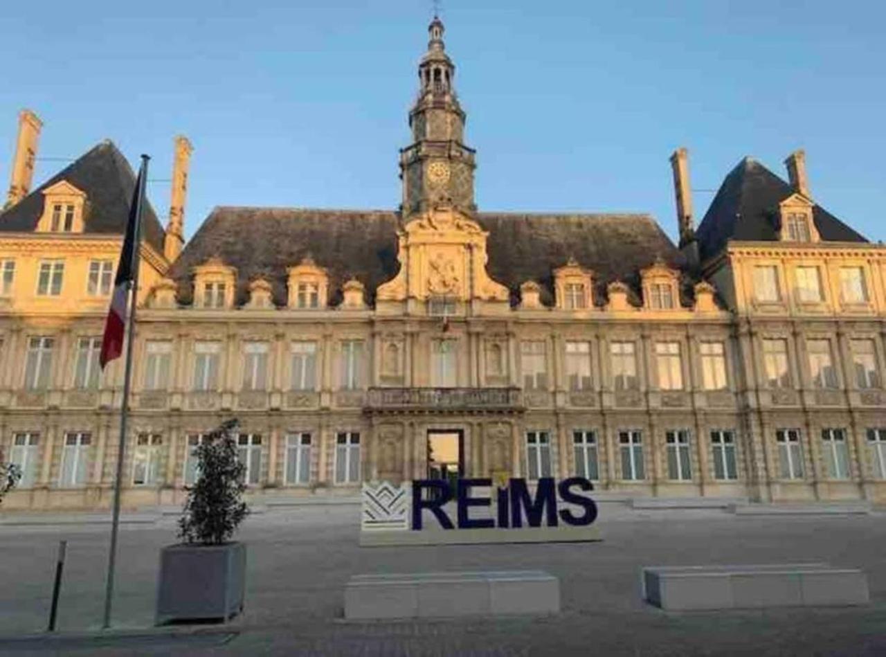 Reims Centre-Ville - 2 Chambres - 6 Personnes Au 1 Er Etage Bagian luar foto