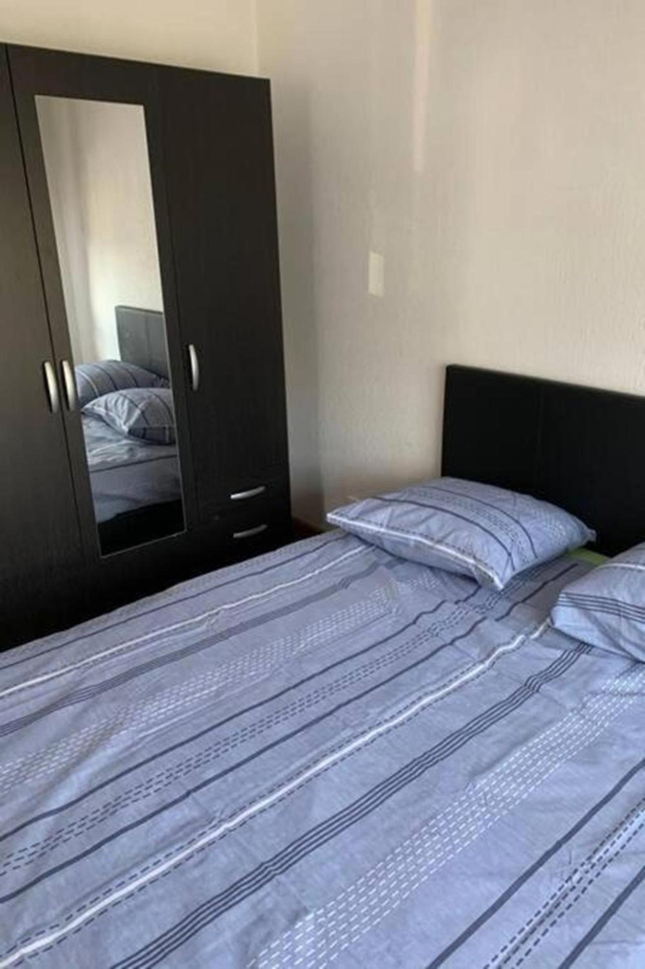 Reims Centre-Ville - 2 Chambres - 6 Personnes Au 1 Er Etage Bagian luar foto